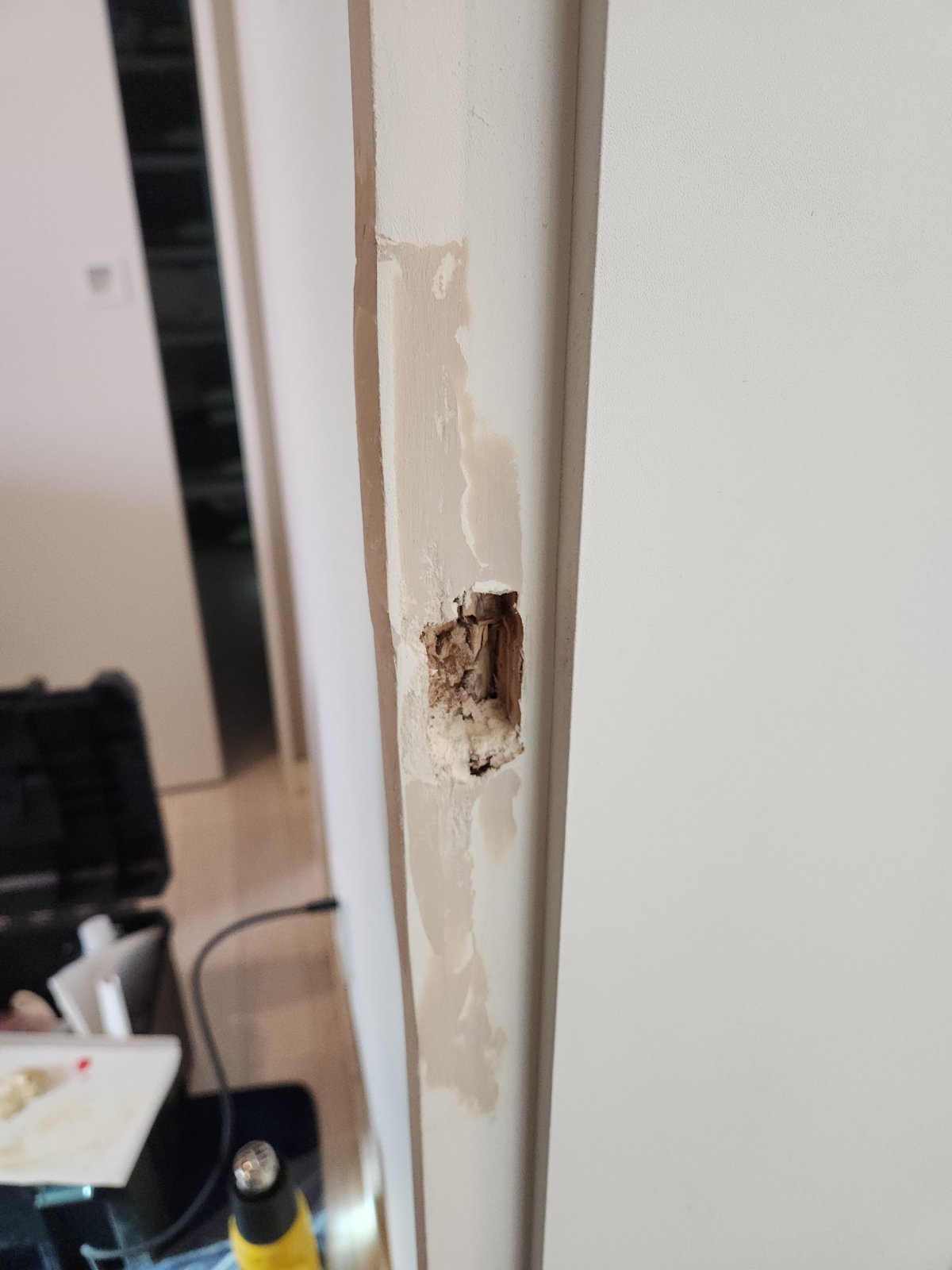 샤워부스 고정홀