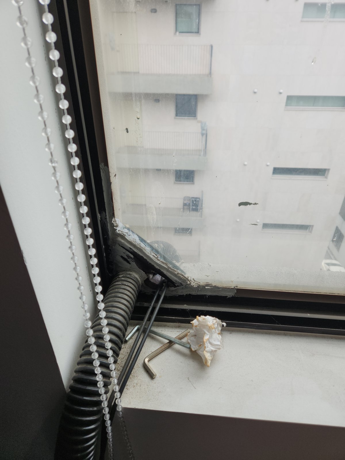 수지구 아파트 베란다 유리타공