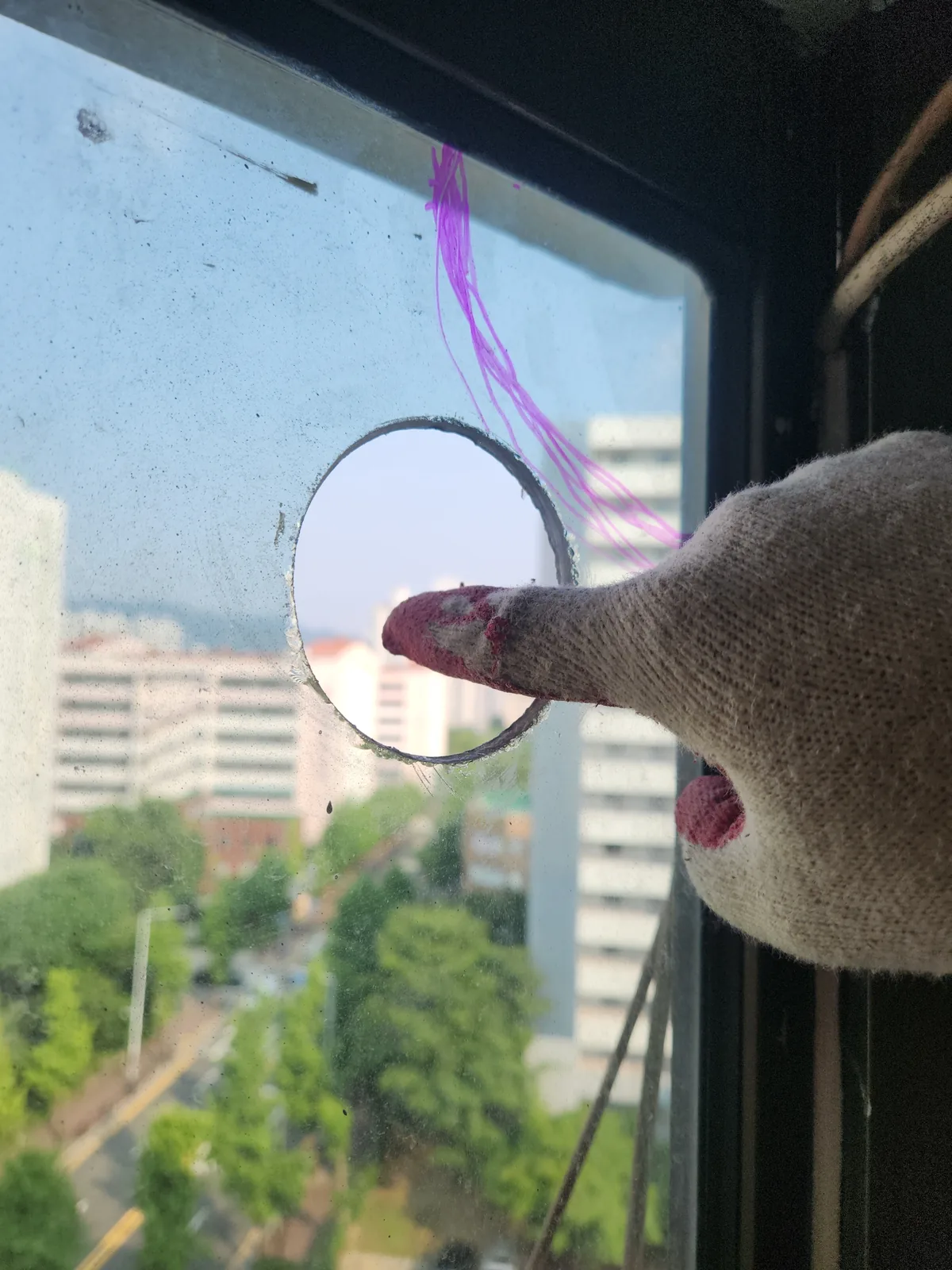 은행동 아파트, 후드 배기 방향이 어긋난다